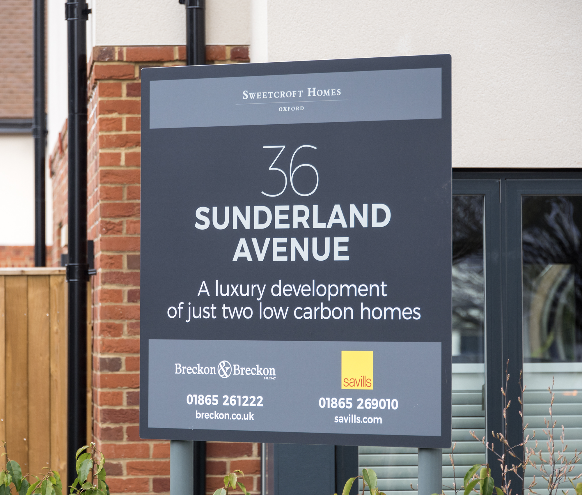 Sunderland Avenue signboard